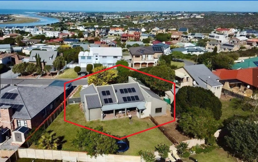 3 Bedroom Property for Sale in Stilbaai Wes Western Cape